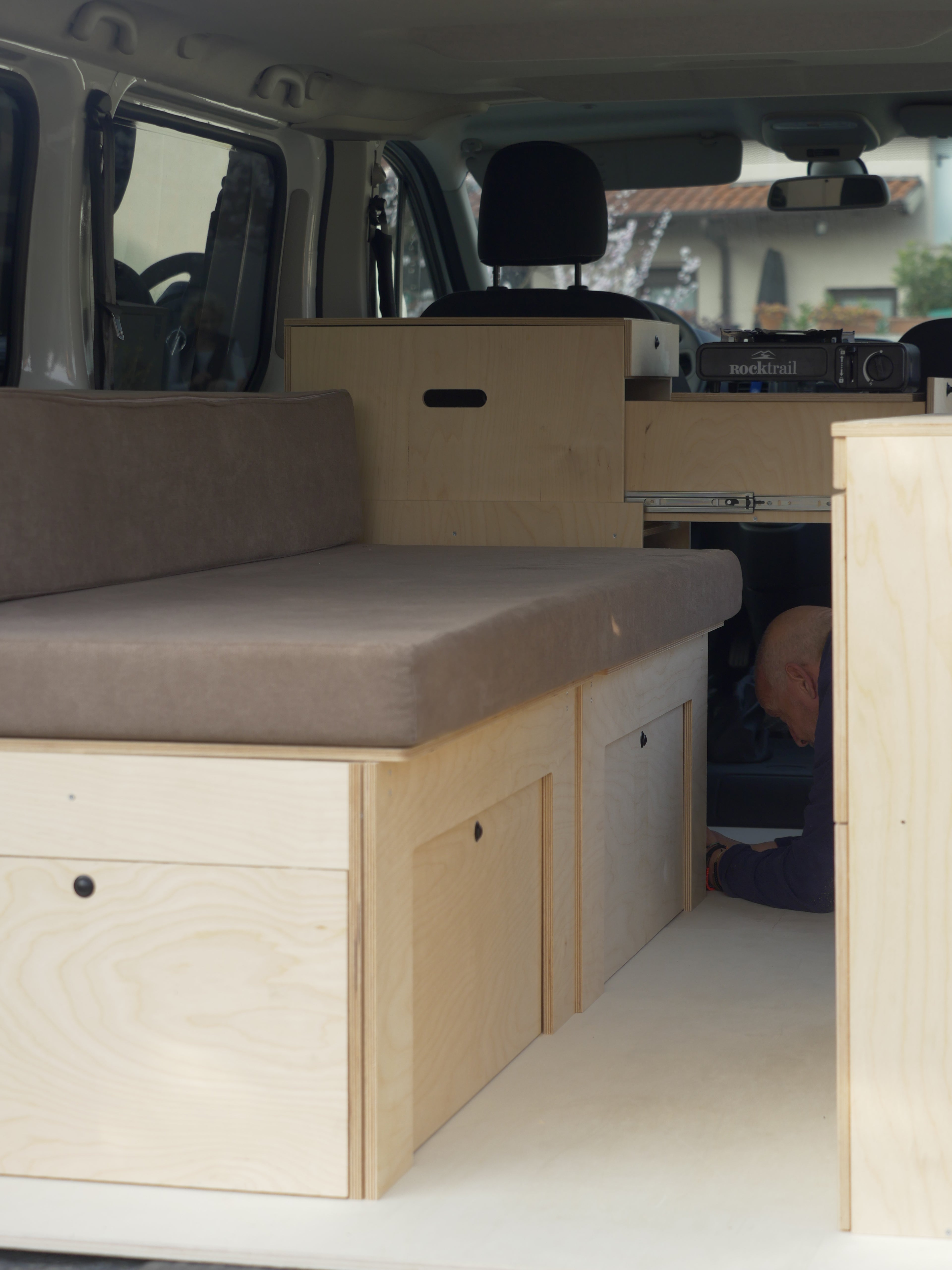 opel vivaro l2 con letto materasso mobile 