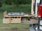Cucinare fuori dal van con la cucina estraibile Nom Outdoor