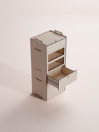 Render still life del Kit Totem System Nom Outdoor con moduli Slide, Hide, Cook e Slot su sfondo neutro, sistema modulare per camperizzazione van componibile.